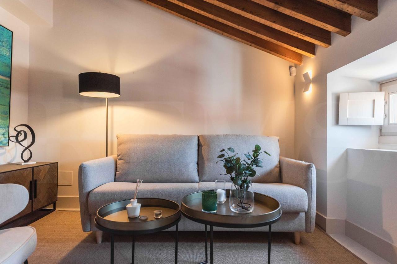 Lejlighed Superb Mediterranean Attic In The Heart Of By Rems